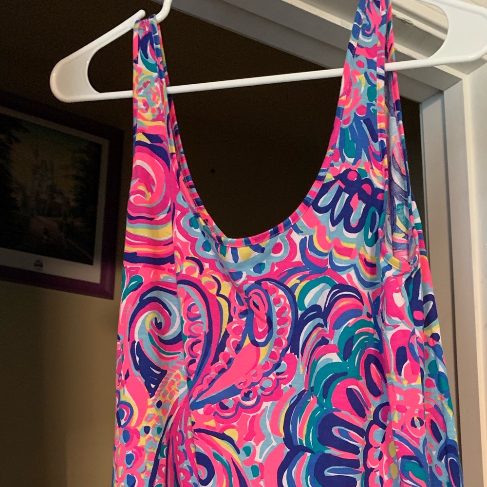 Lilly tank